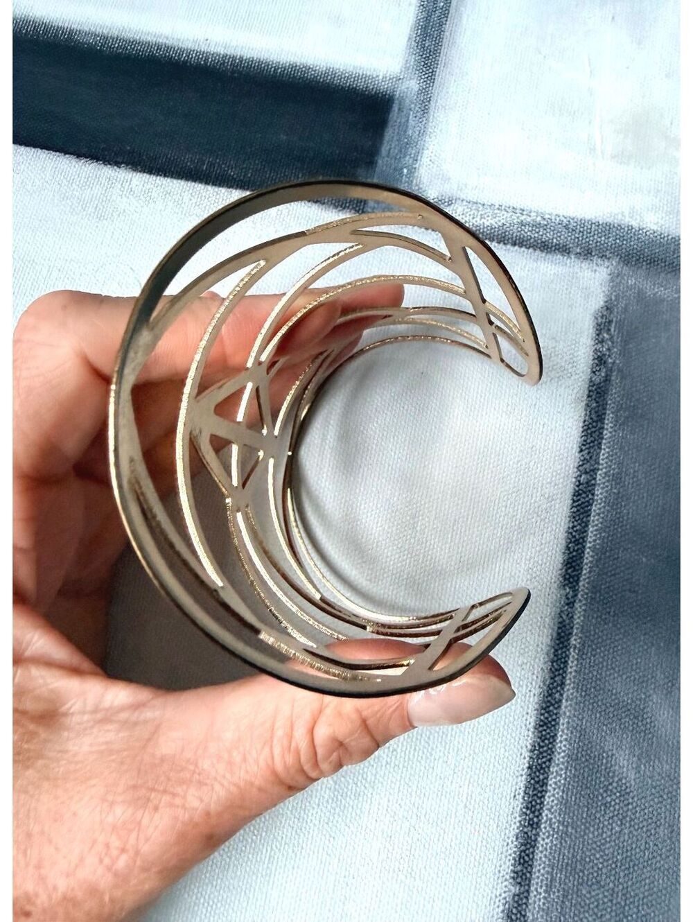 Modernist Gold Tone Architectural Wide Statement Cuff - Picture 5 of 9